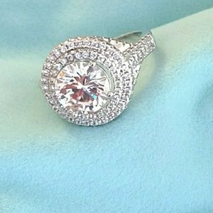 Statement round cut ring